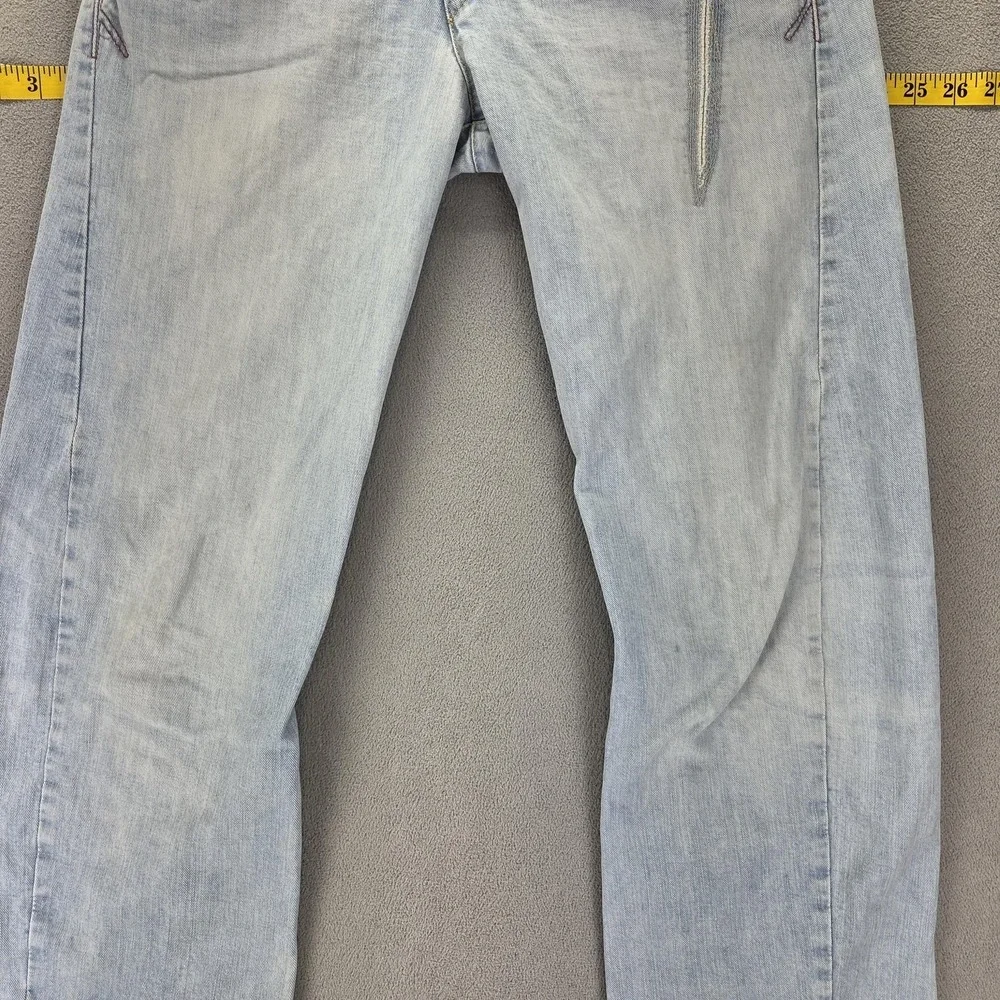 Levis 11767 important